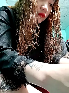 lylinhjim online show from February 8, 2:37 am