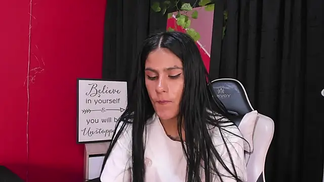 ailyn-moretti online show from March 14, 1:06 am