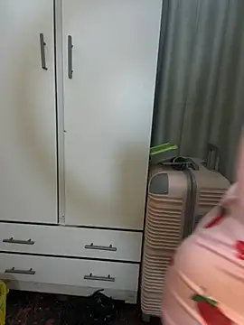 NaughtyShawdy online show from April 19, 12:05 pm