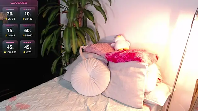 Mia Volkova  online show from April 10, 1:06 pm