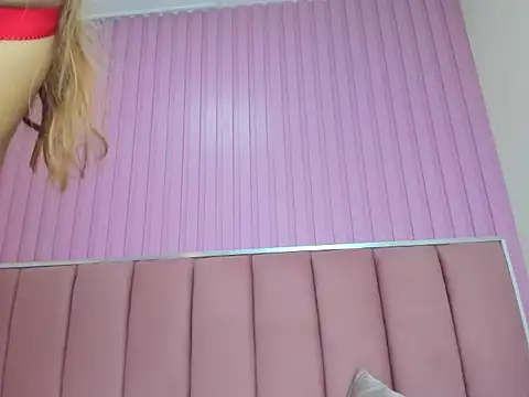 Zoehoney hl online show from February 18, 6:40 pm