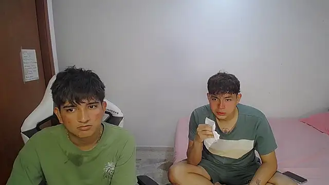 Maxwell boys online show from March 2, 3:28 am