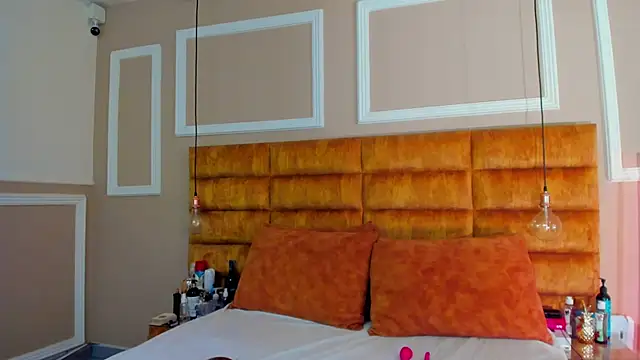 pamelamendez 1 online show from February 13, 4:36 am