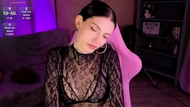 Kelly  Bunny online show from June 3, 1:01 pm