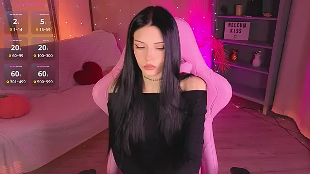 Kelly  Bunny online show from April 18, 5:54 am