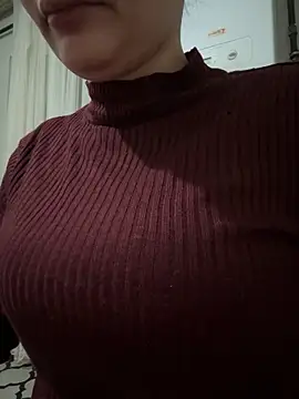 MisyonerNur online show from February 3, 9:51 pm