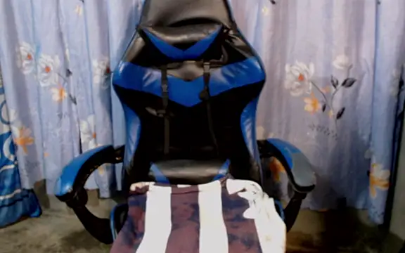 pinay mayahiga online show from April 7, 2:08 pm