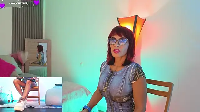 fransheskarossi online show from April 13, 12:06 pm