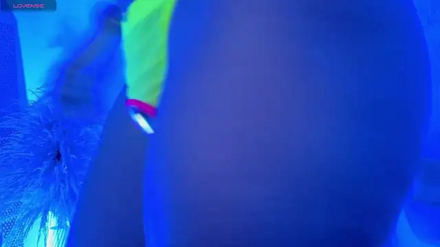 fransheskarossi online show from April 19, 6:10 pm