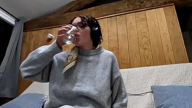 ju juliette online show from March 15, 9:50 pm