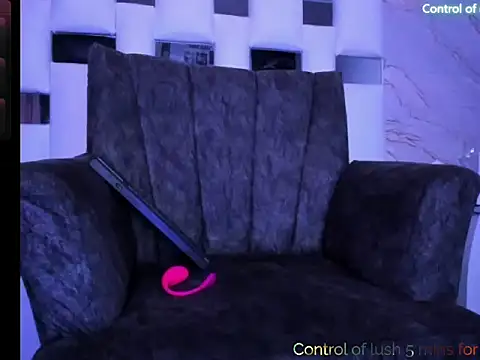 Mariam Rossee online show from March 23, 8:31 am