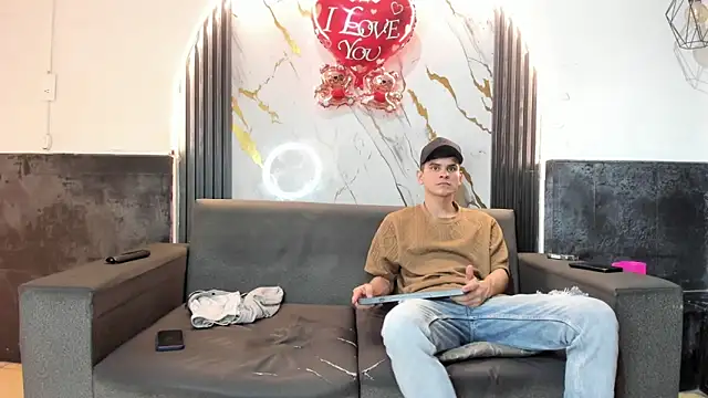 Angel Villareal online show from February 16, 7:52 am