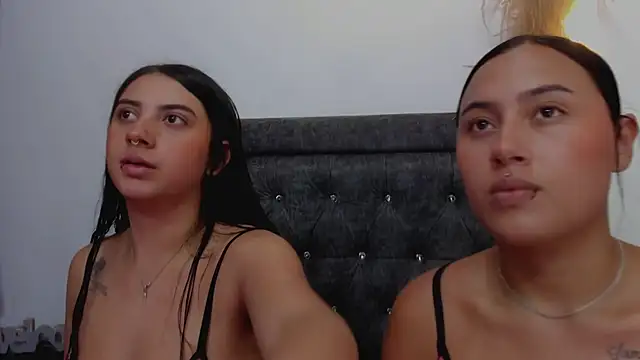 Gianna Govlea online show from April 15, 1:06 am