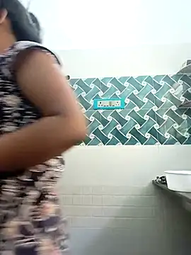 Hot-Tinaa online show from April 23, 5:59 am