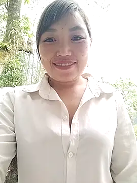 lia-coy online show from April 16, 12:00 am