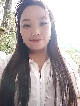 lia-coy online show from April 11, 11:03 am