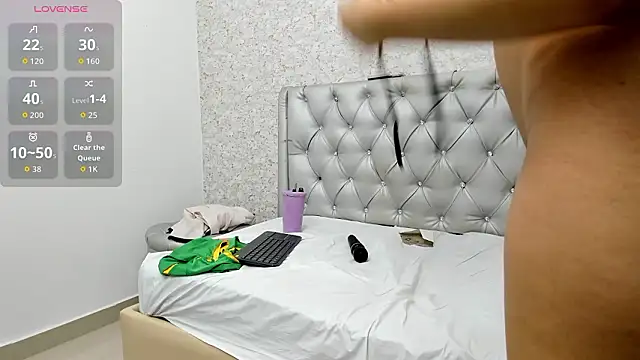 aylin parker16 online show from February 3, 11:26 am