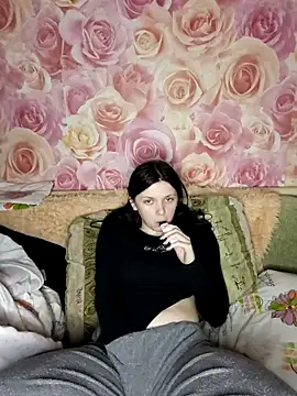 Chamoomile online show from February 4, 8:34 pm