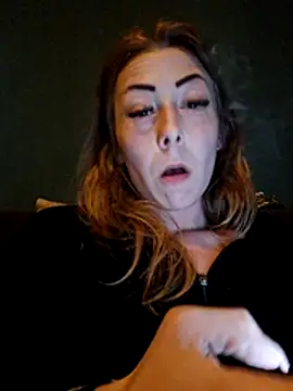 dewimp1 online show from April 12, 8:44 pm