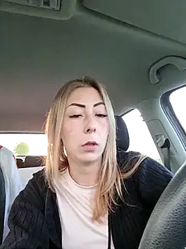 dewimp1 online show from April 19, 6:10 pm