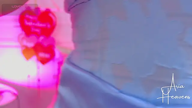 AriaHeavens online show from March 2, 7:09 pm