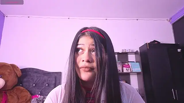 BadKittyy online show from February 12, 7:10 am