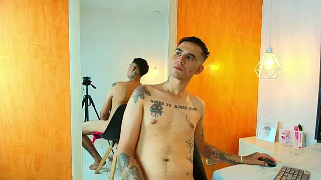 Irina and Max online show from April 18, 8:09 pm