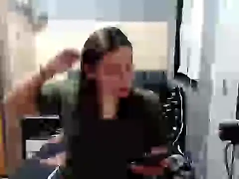 Zoanfckr17 online show from February 27, 3:34 pm