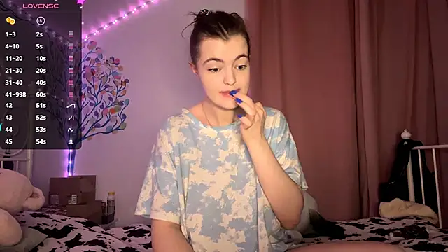 MistressBabe online show from April 14, 5:24 pm