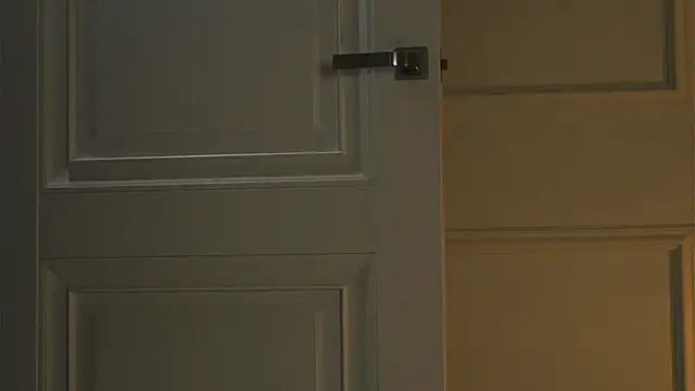 Ilona Hariss online show from April 18, 7:07 pm