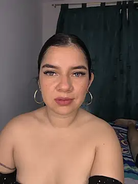 VELVETDUOx online show from January 18, 6:15 pm