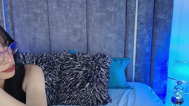 JaneeDaviss online show from February 13, 7:59 pm