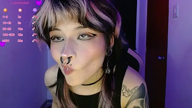 neena nyx  online show from March 12, 9:17 pm