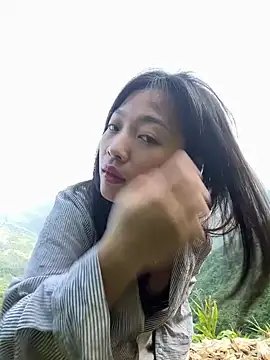 Lyn-be99 online show from July 22, 12:00 am