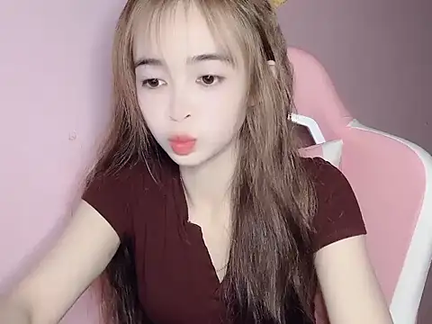 Emily031 online show from February 12, 4:08 pm