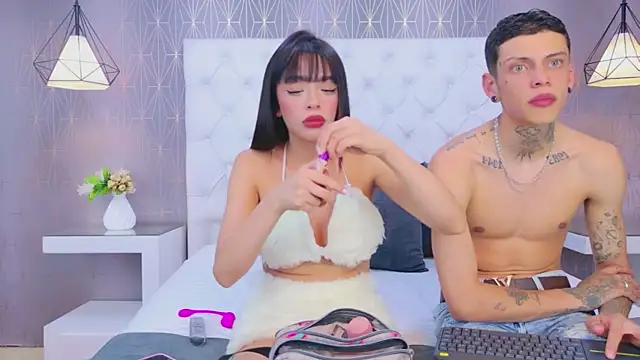 MadyAndEthan online show from February 13, 3:30 am