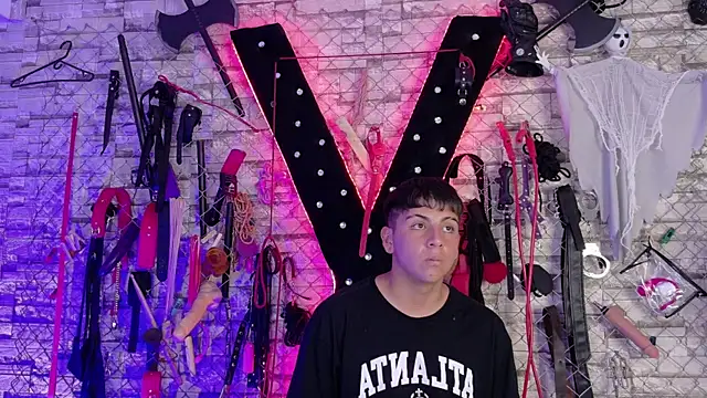 Arion and Velvet bdsm online show from May 19, 8:05 pm
