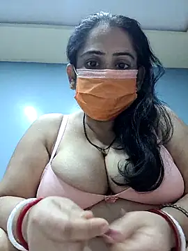 diyam4002 online show from February 6, 3:04 pm