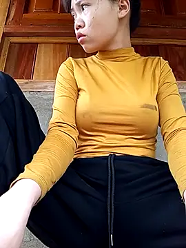 derylove  online show from March 19, 1:21 am