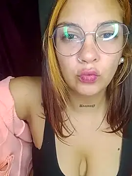 kuramaqueen online show from July 22, 10:05 am