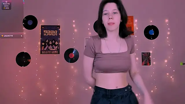 eira mouse online show from April 8, 9:11 am