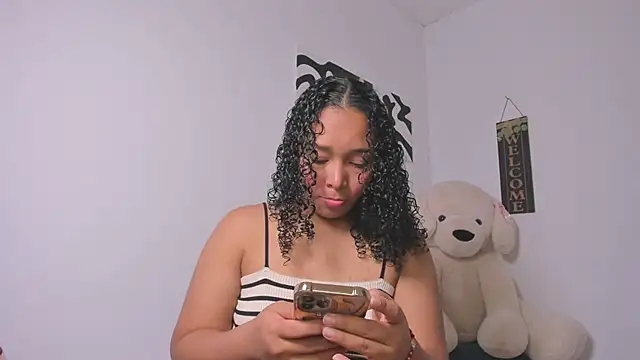 Nia13 online show from March 15, 6:15 am