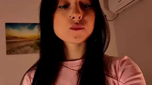 realmissa online show from February 27, 3:34 pm