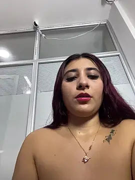 Nahomy Benett online show from February 19, 11:32 am