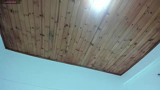 luna velveth online show from April 17, 10:39 am