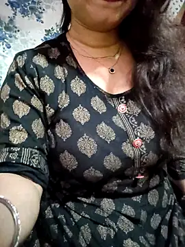 PARI51 online show from March 7, 8:38 pm