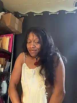 NatalieGainer goodies online show from March 22, 2:23 pm