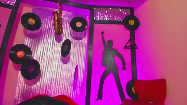 Adriana Rodriguez  online show from February 1, 1:48 am