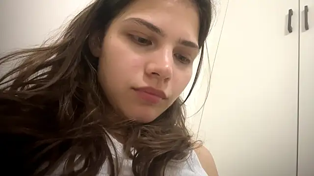 EdythRozier online show from February 19, 5:56 pm