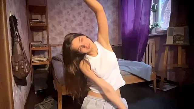 EdythRozier online show from February 7, 1:04 pm